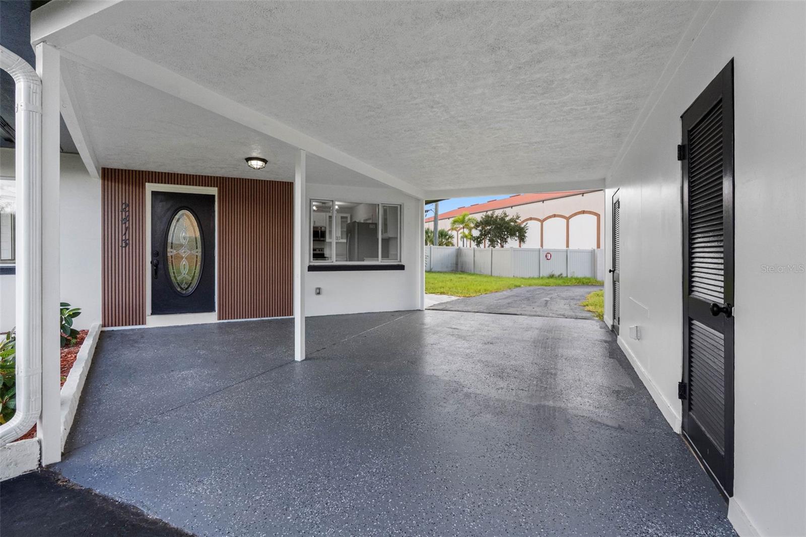 BAYWOOD SHORES - Residential