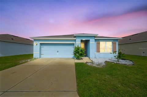 Photo of 1332 Coventry Court, Winter Haven, FL 33880 (MLS # TB8430534)