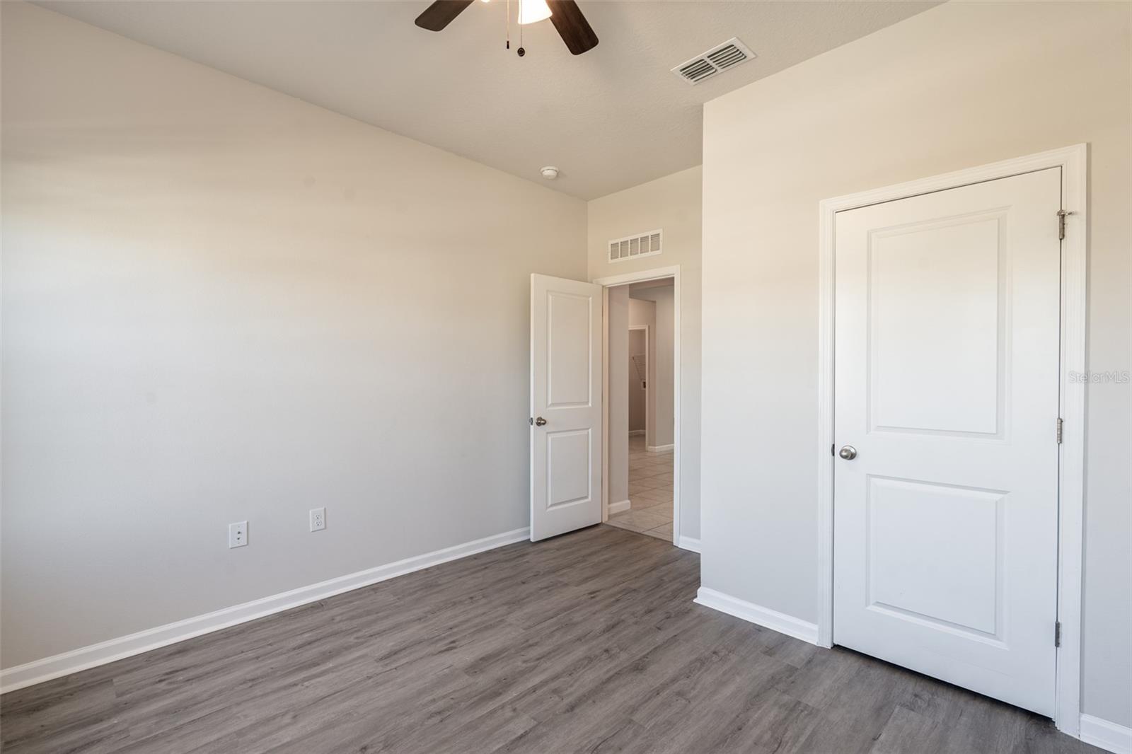 DORA LANDINGS - Residential