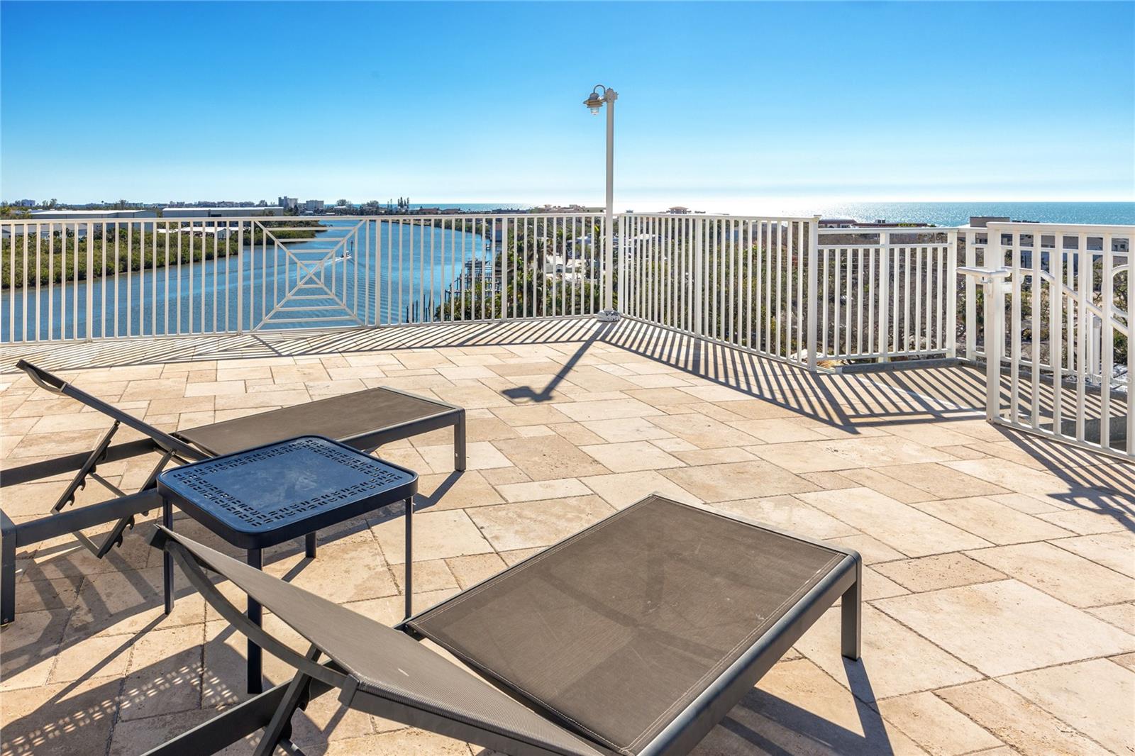 HARBOURSIDE AT MARKER 33 VACATION CONDO - Residential