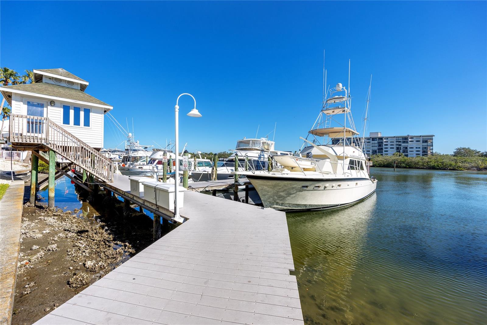 HARBOURSIDE AT MARKER 33 VACATION CONDO - Residential