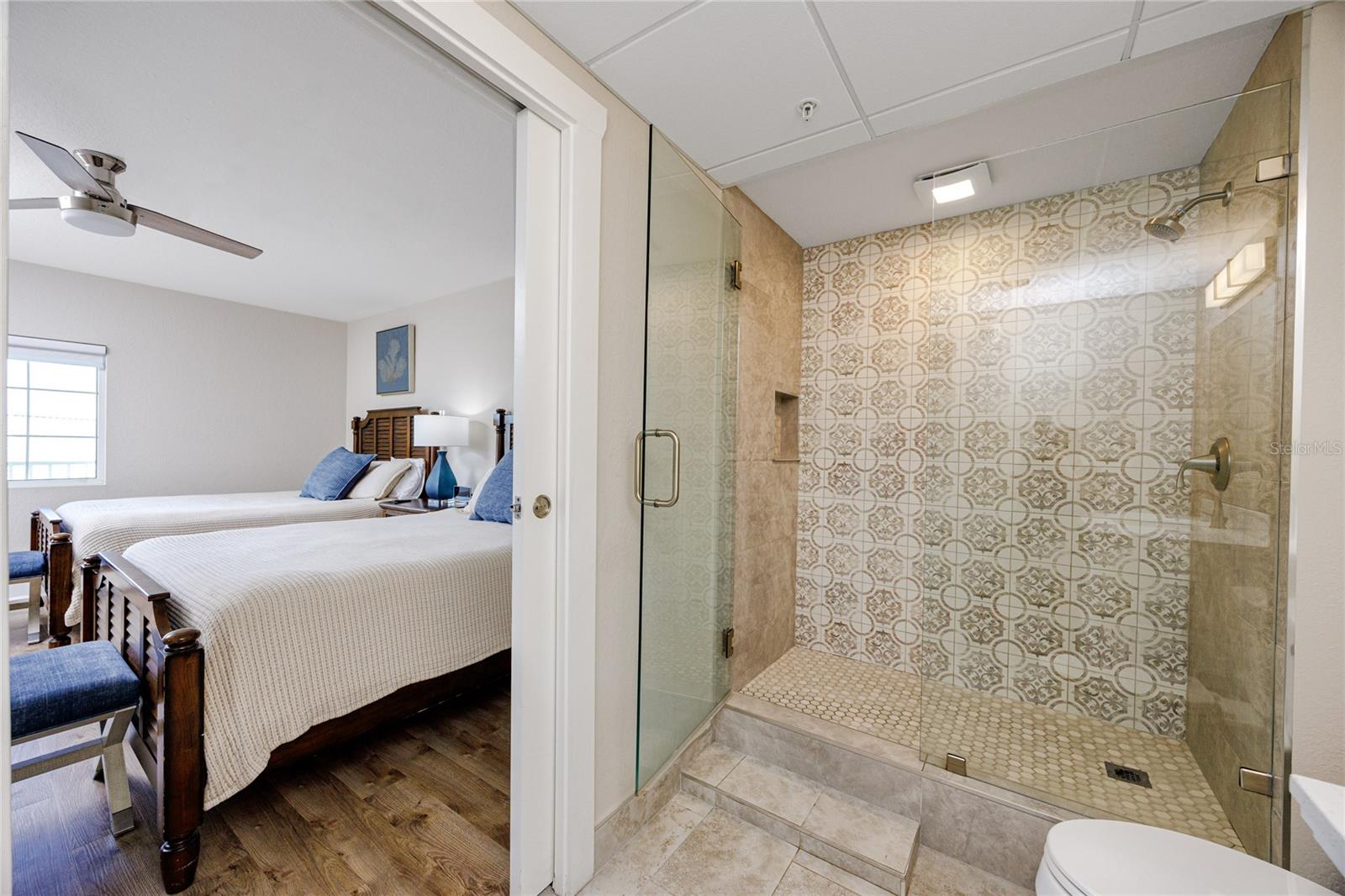 HARBOURSIDE AT MARKER 33 VACATION CONDO - Residential