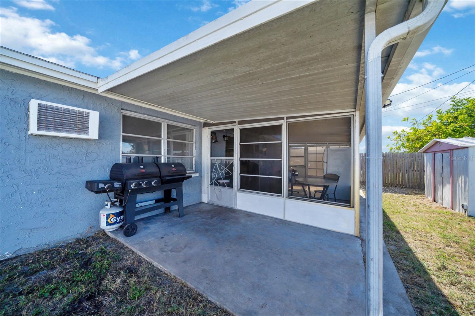 TAHITIAN HOMES - Residential