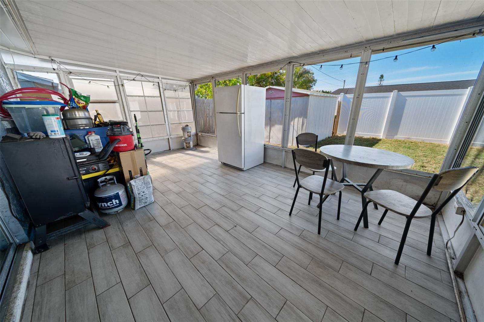 TAHITIAN HOMES - Residential