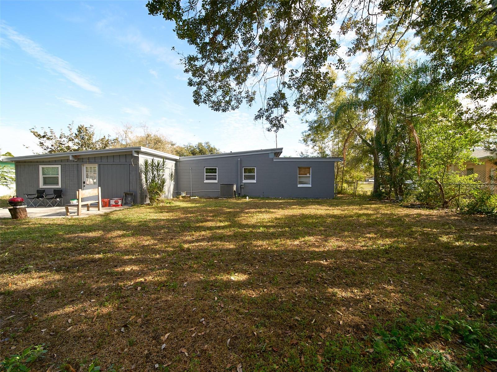 AZALEA PARK SEC 03 - Residential Lease