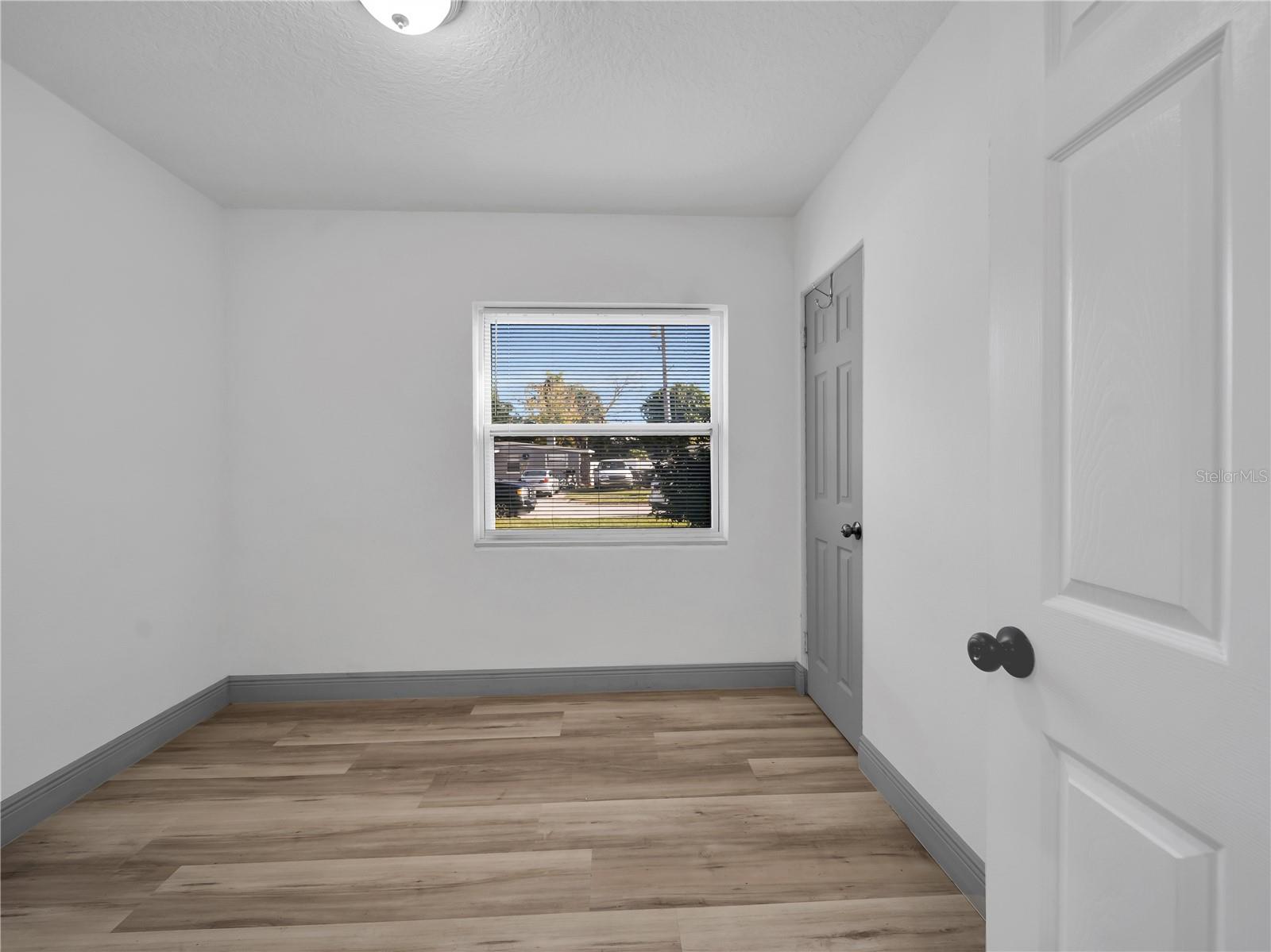 AZALEA PARK SEC 03 - Residential Lease