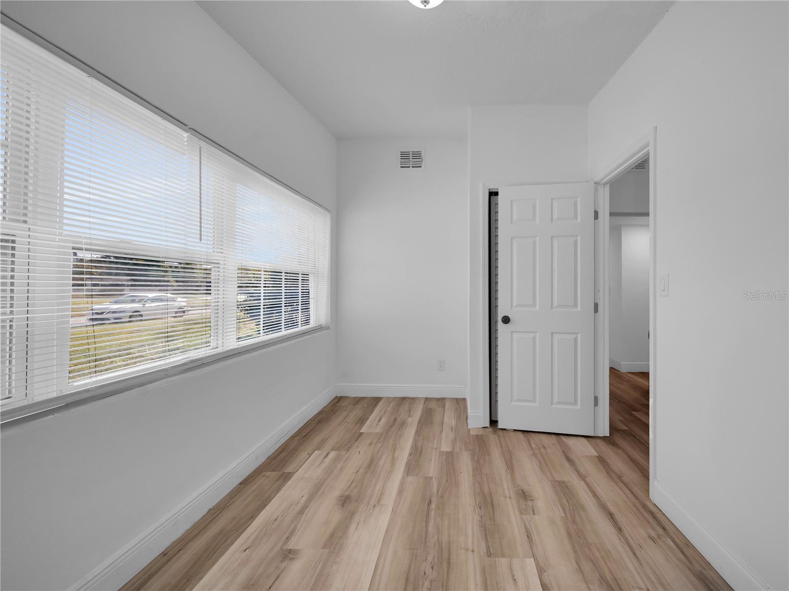 AZALEA PARK SEC 03 - Residential Lease