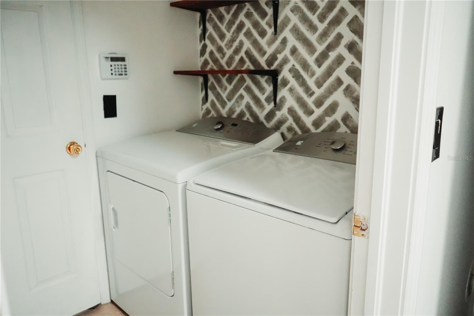 CONCORD STATION PH 01 UNITS C D E & F - Residential