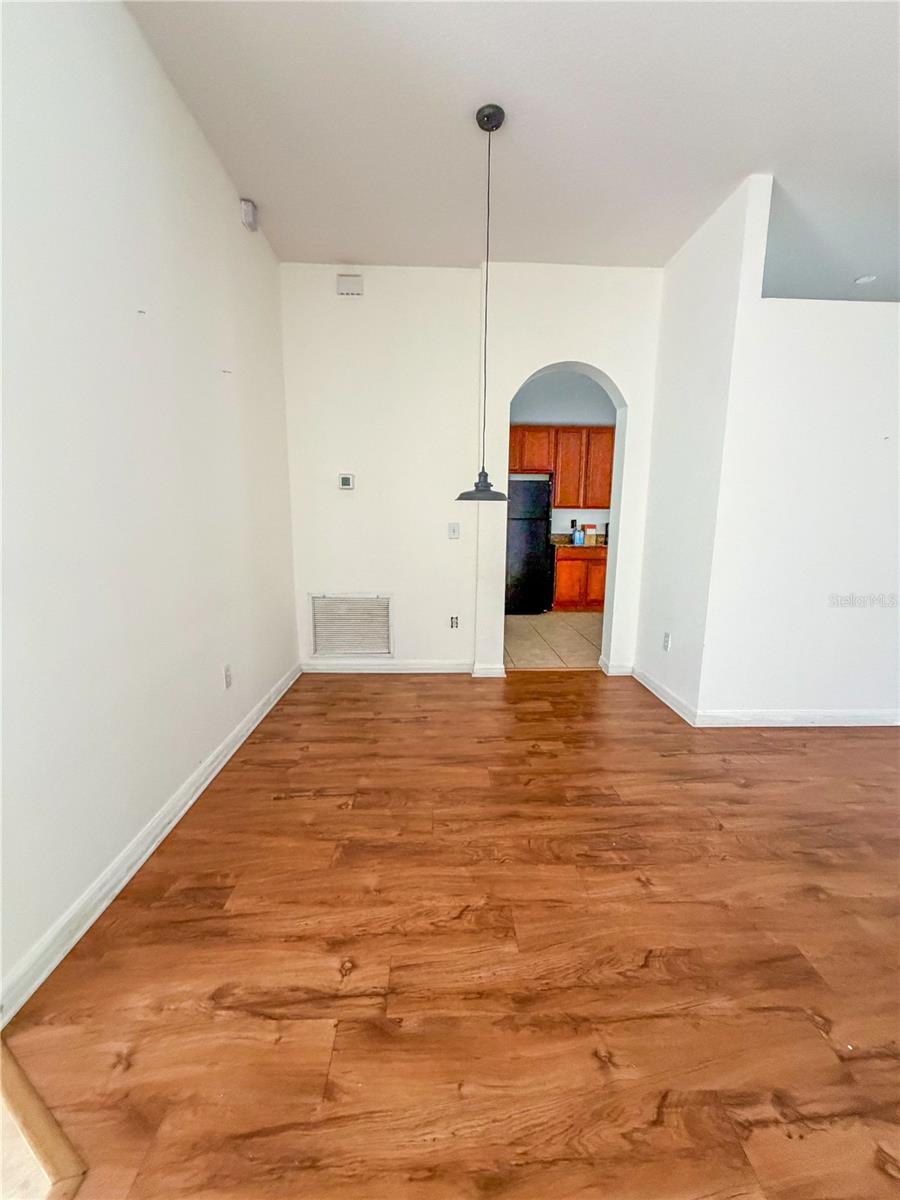 3229 DUNSTABLE DRIVE