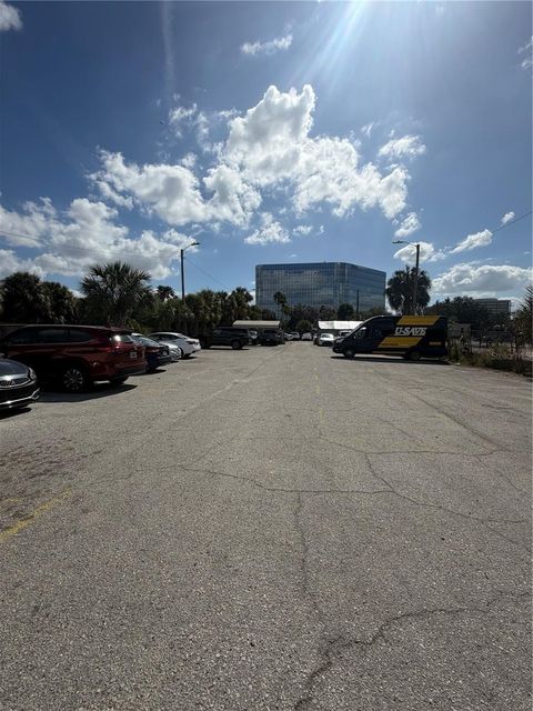 Photo of 4622 W Spruce Street, Tampa, FL 33607 (MLS # TB8479616)