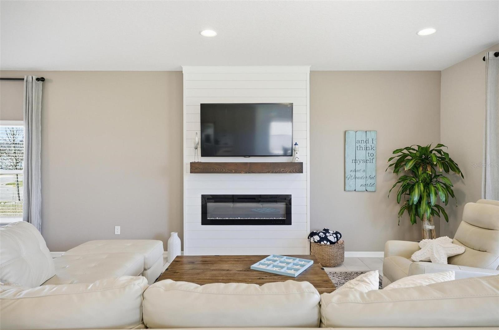 GRAND LNDGS PH 4 - Residential