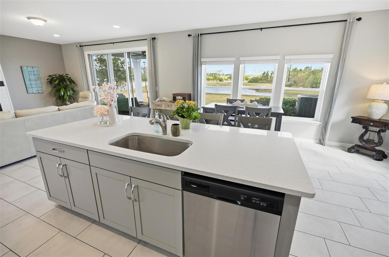 GRAND LNDGS PH 4 - Residential