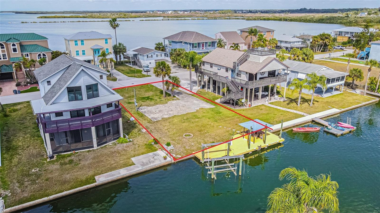 DRIFTWOOD ISLES - Land