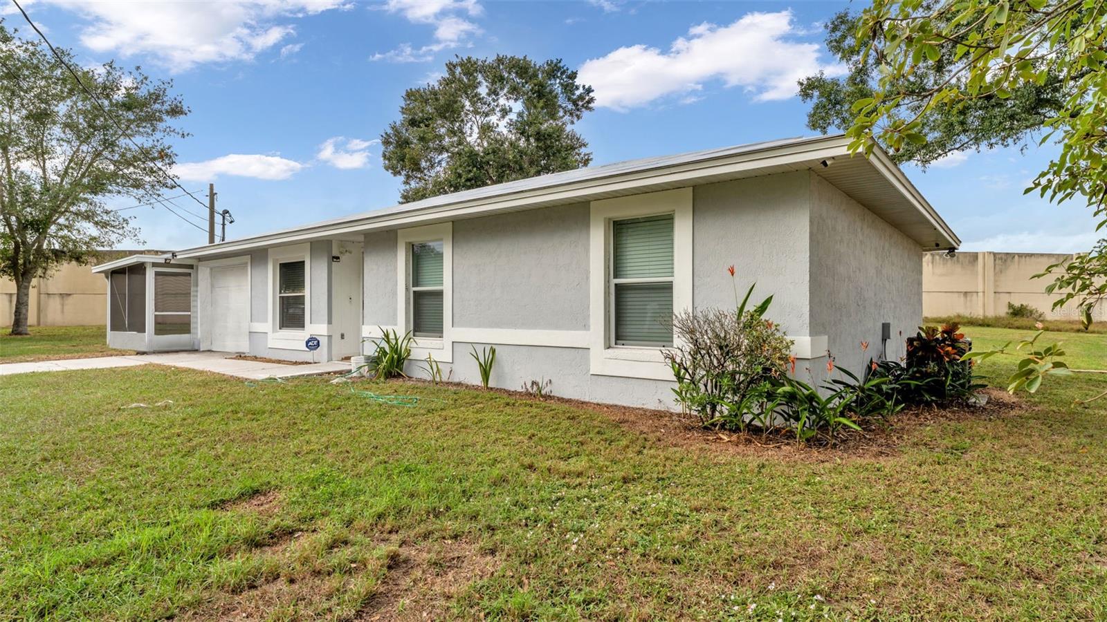 LAKEWOOD KNOLL - Residential