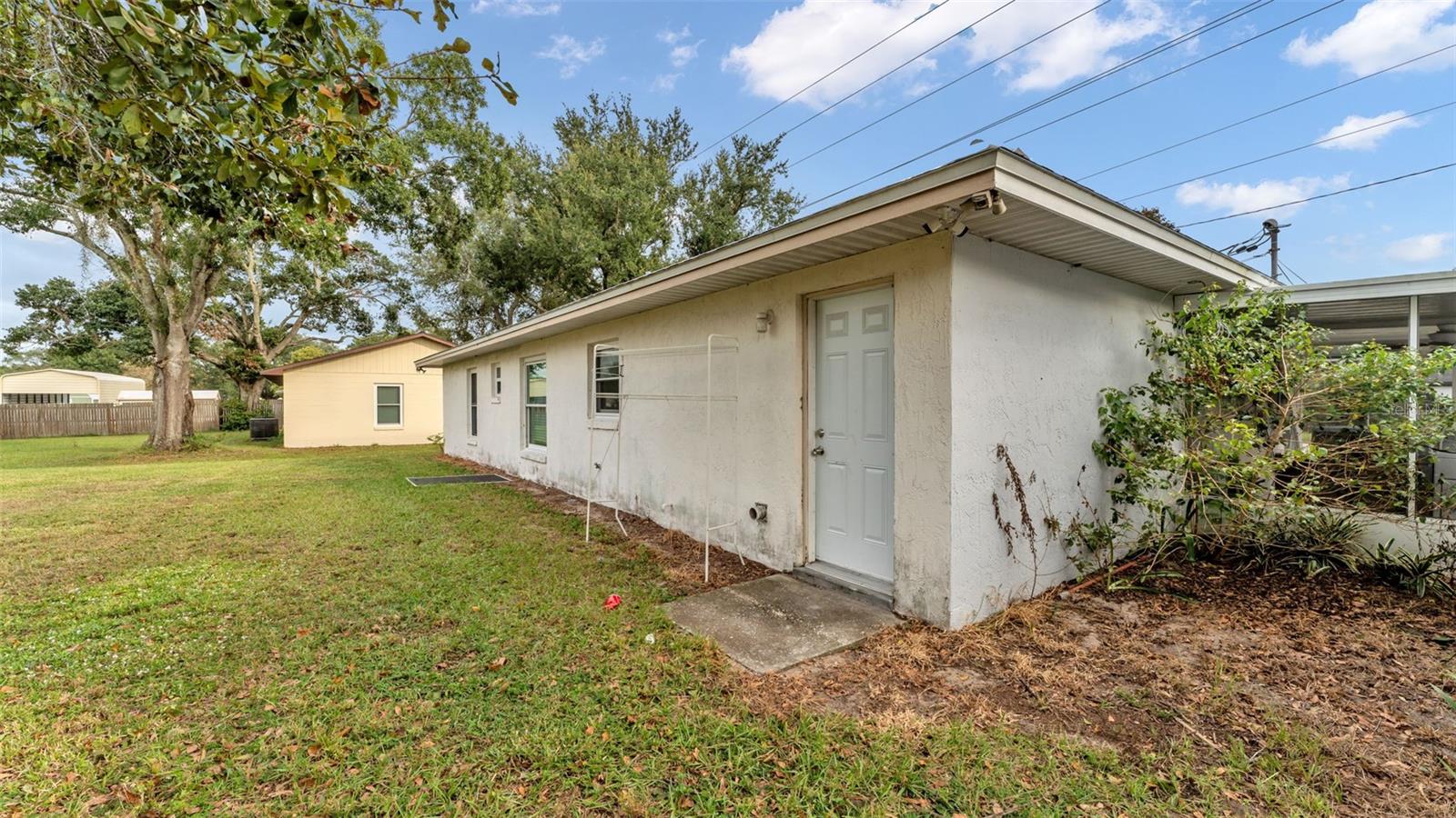 LAKEWOOD KNOLL - Residential