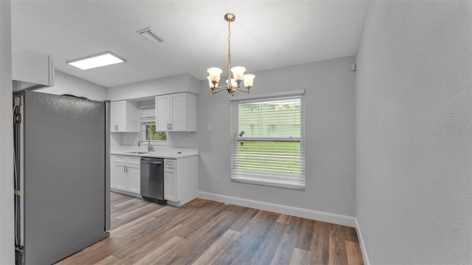 LAKEWOOD KNOLL - Residential