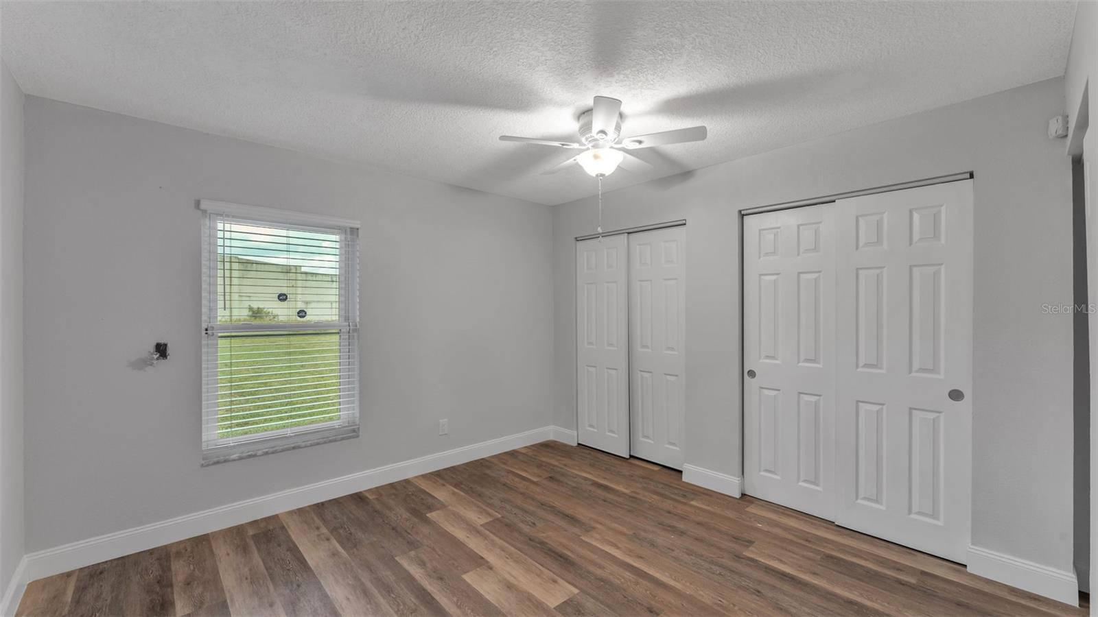 LAKEWOOD KNOLL - Residential