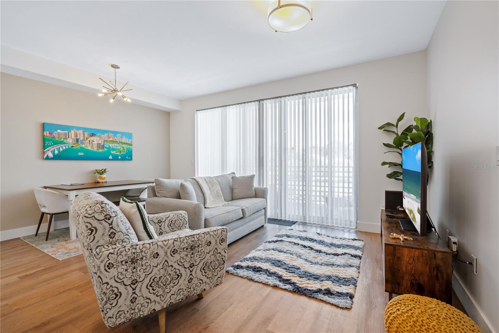 1709 N TAMIAMI TRAIL 211