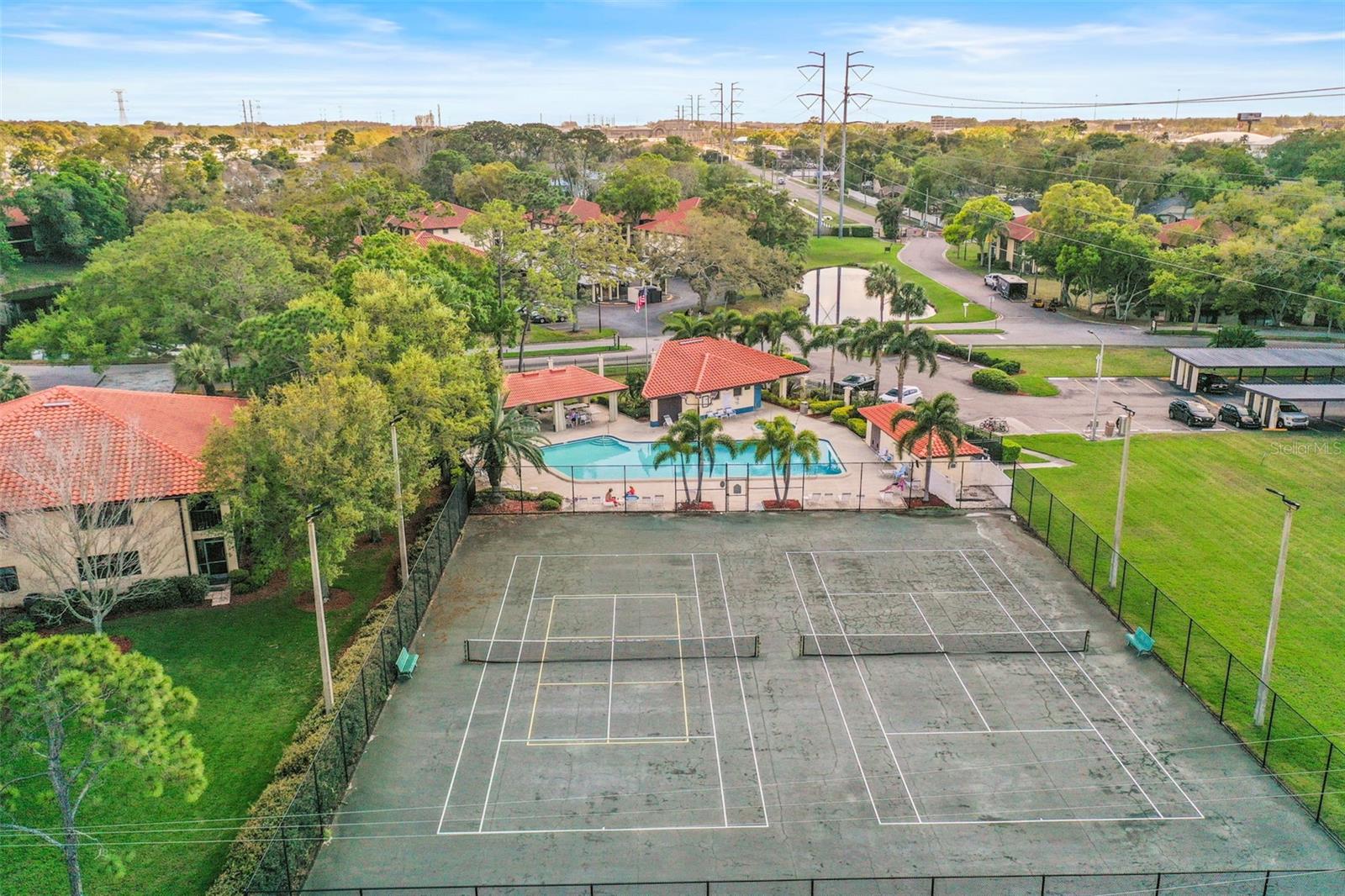 HAMMOCK PINE VILLAGE - Residential