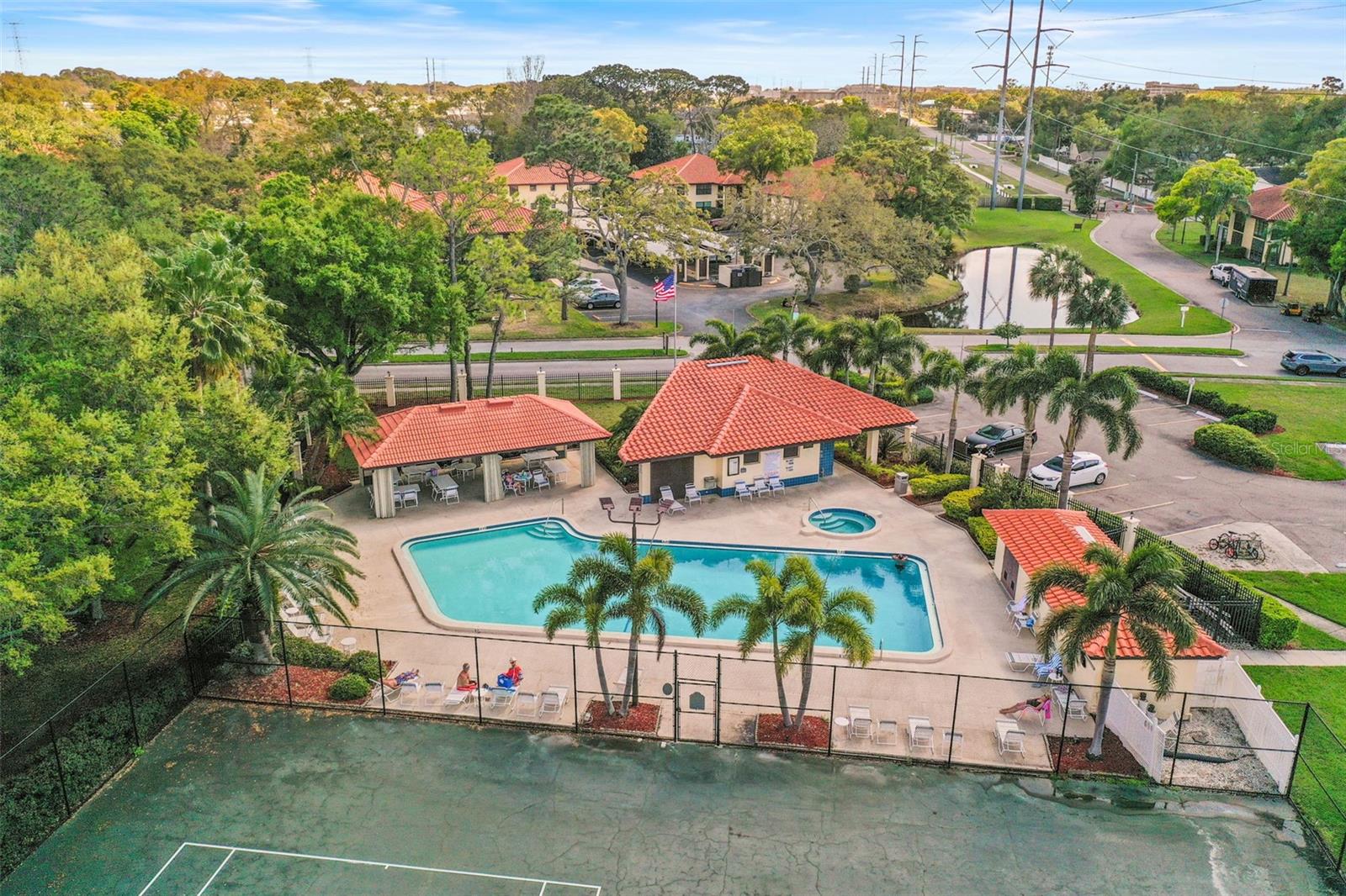 HAMMOCK PINE VILLAGE - Residential