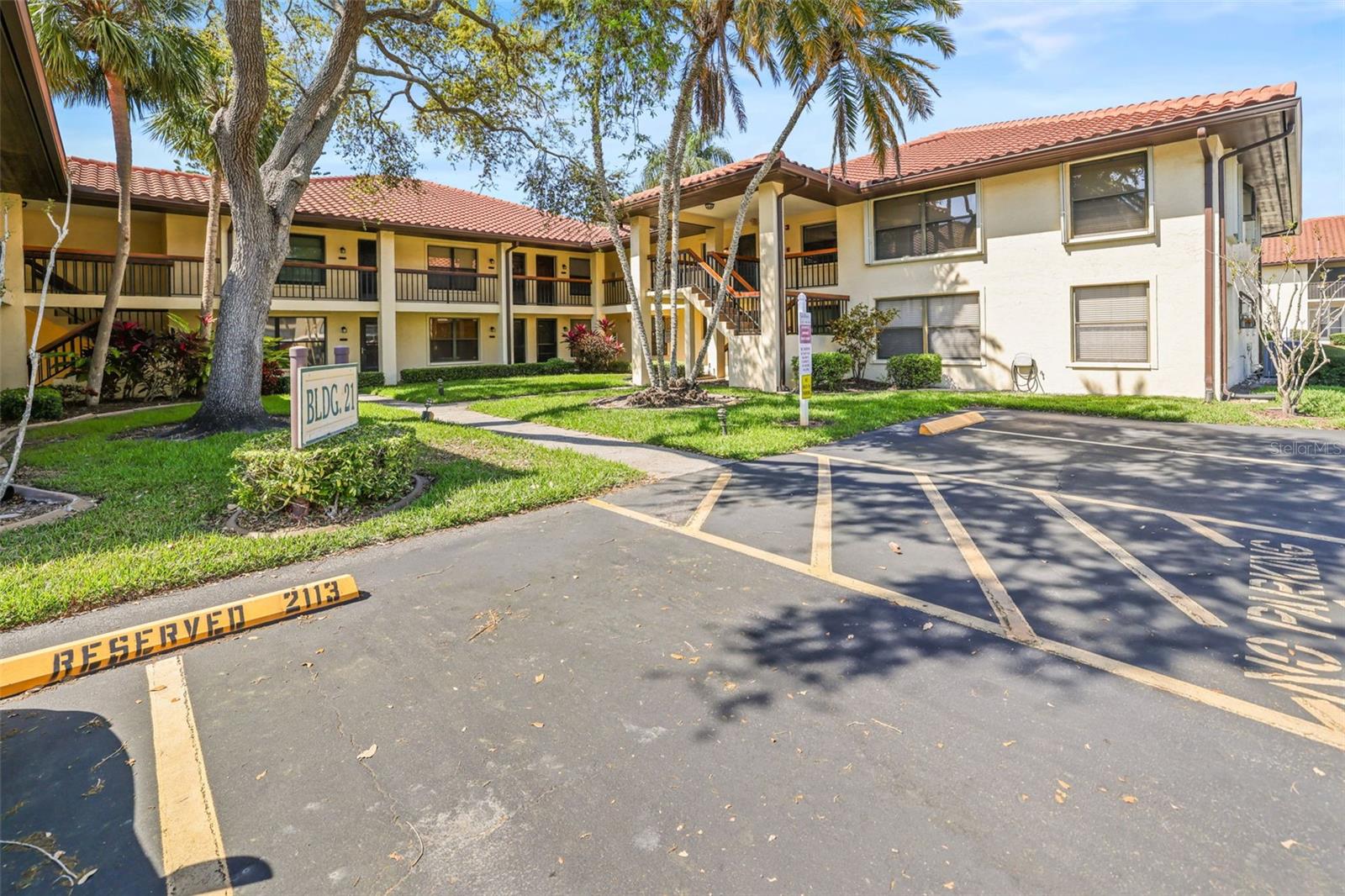 HAMMOCK PINE VILLAGE - Residential