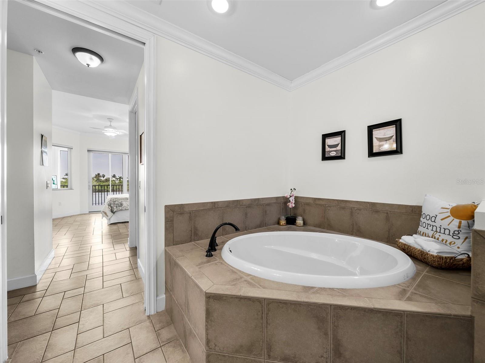 HACIENDA DEL MAR - Residential