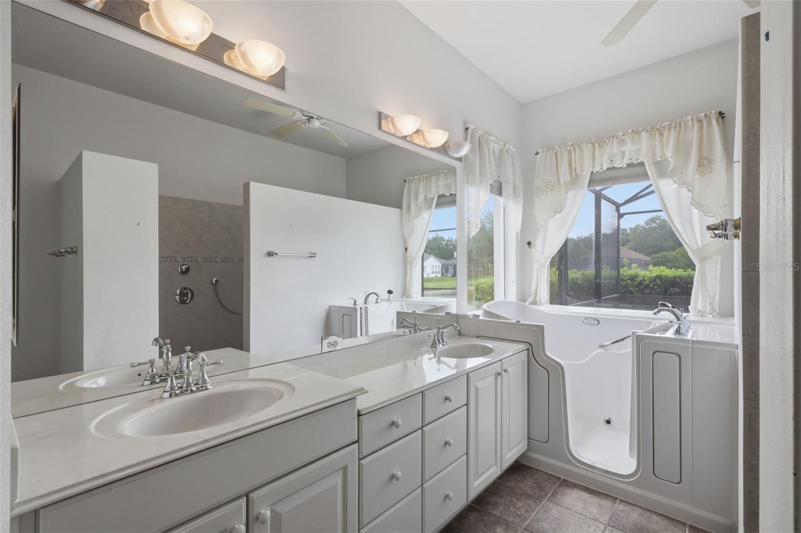 WESTFIELD LAKES - Residential