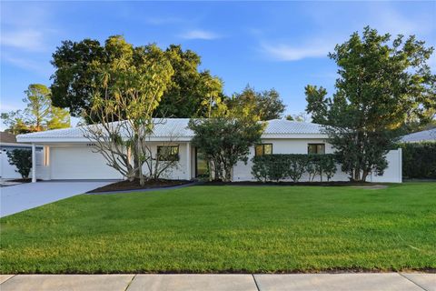 Photo of 2846 Pinellas Point Drive S, St Petersburg, FL 33712 (MLS # TB8473651)