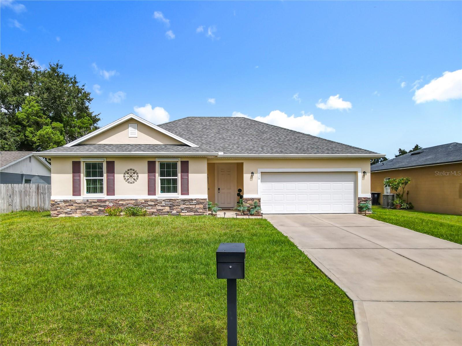 POINCIANA - Residential