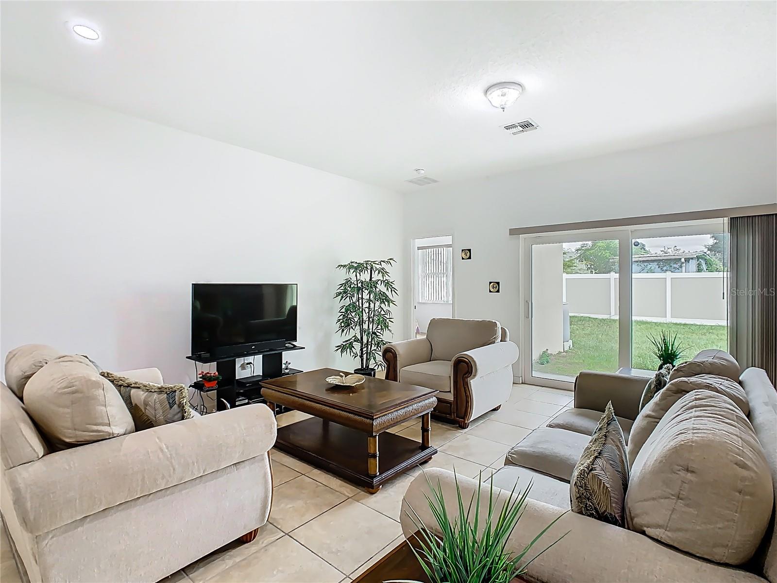 POINCIANA - Residential
