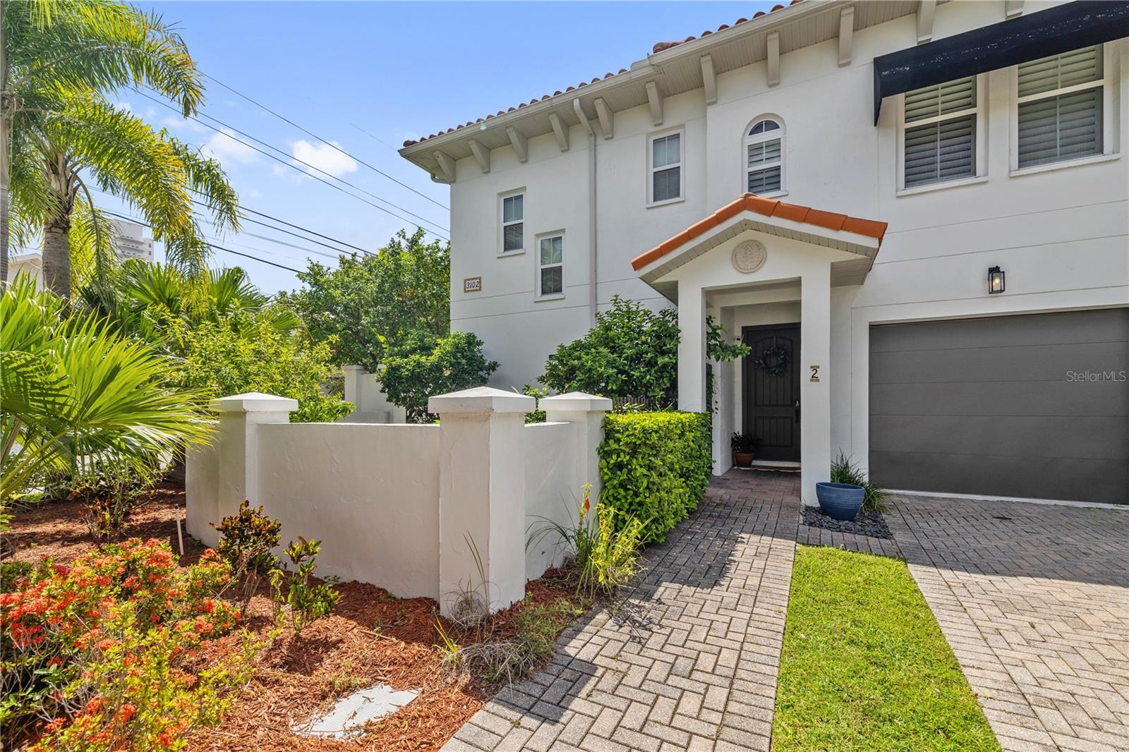 Welcome to your dream rental! This beautifully updated 3-bedroom, 2.5-bathroom townhouse offers the perfect blend of modern comfort and timeless style. Step inside to find a spacious and light-filled interior featuring a FULLY FURNISHED home with a mix of cozy, modern, and traditional décor. The kitchen flows seamlessly into the living and dining areas, while the private, fenced-in backyard features a paved patio ideal for outdoor dining or morning coffee. Upstairs, you'll find a large landing ideal for a second seating area or home office and enjoy the convenience of a dedicated laundry closet equipped with a full-size washer and dryer. The expansive primary suite boasts dual closets, a luxurious en-suite bathroom with double sinks, a separate soaking tub, and a walk-in shower. Guests will love the generously sized guest suite, complete with a queen bed, couch, and full private bath. The third bedroom is currently set up as an office, but can easily be used as a bedroom, nursery, or bonus space to suit your needs. The 1-car garage provides extra storage + driveway for additional parking. Located just one block from Bayshore Blvd, minutes to top-rated schools, dining, shopping, and all that South Tampa has to offer. Don’t miss out on this incredible opportunity to live in one of Tampa’s most desirable neighborhoods!
Rent includes: internet, water, sewer, trash, lawn care, and HOA fees—so you can enjoy a worry-free lifestyle. Available for showings starting 9/8/25.
