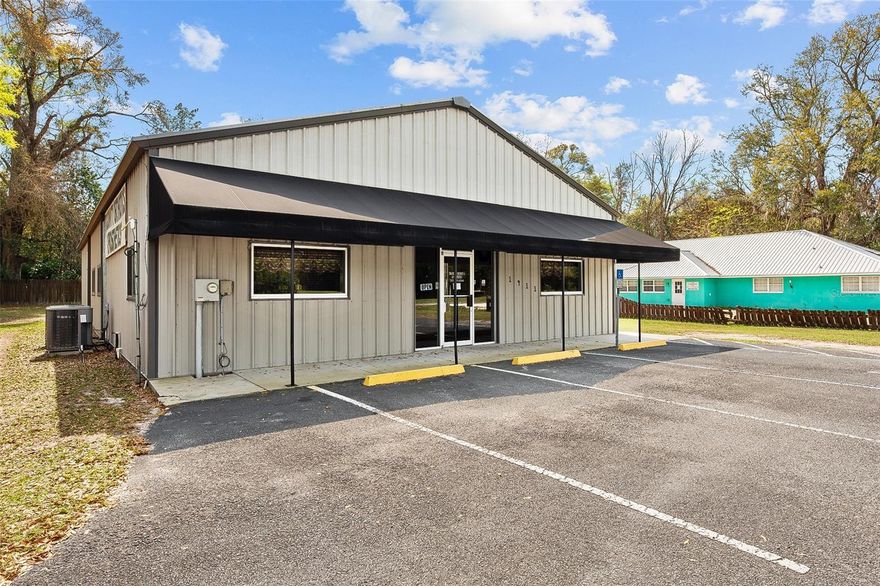 COMMERCIAL PROPERTY FOR SALE! Take a look at this established business in the beautiful town of Chiefland Florida! This property consists of nearly half an acre with a paved 4 vehicle parking lot. Large waiting room, 7 offices, and a kitchenette complete the office. At the back of the office there's a shop perfect for manufacturing and storage. Located amongst numerous thriving businesses with convenient access from well traveled Hwy 19, your new business will get all the exposure you need! Bring your new company to Chiefland and plant your roots here! Call today for more information and schedule a tour!