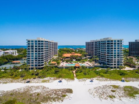 A home in LONGBOAT KEY