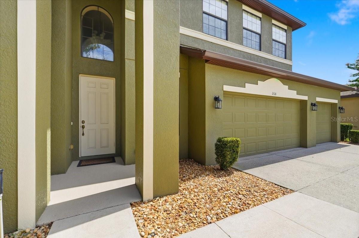 268 OAK LANDING LANE