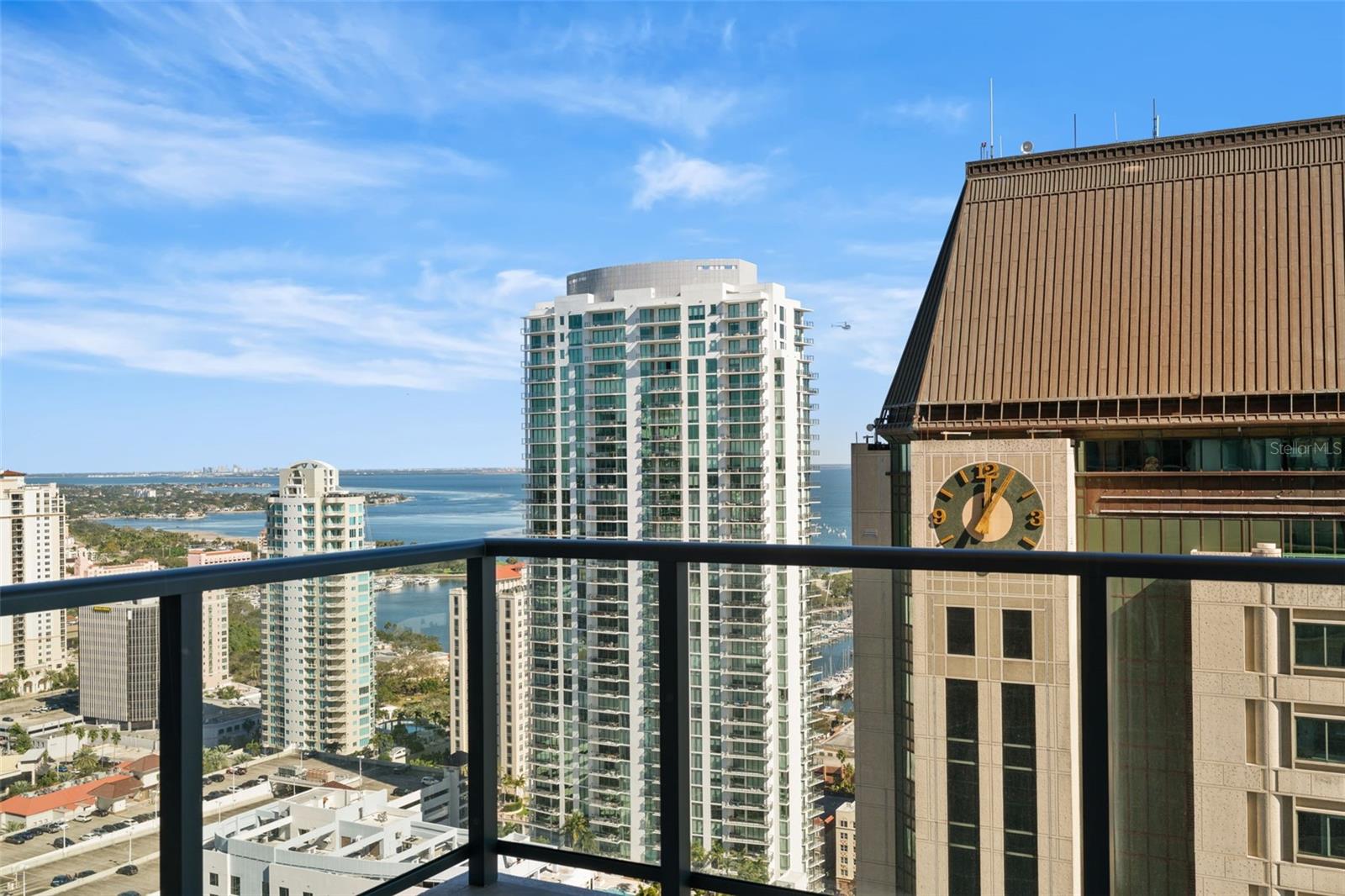 ART HOUSE - Residential