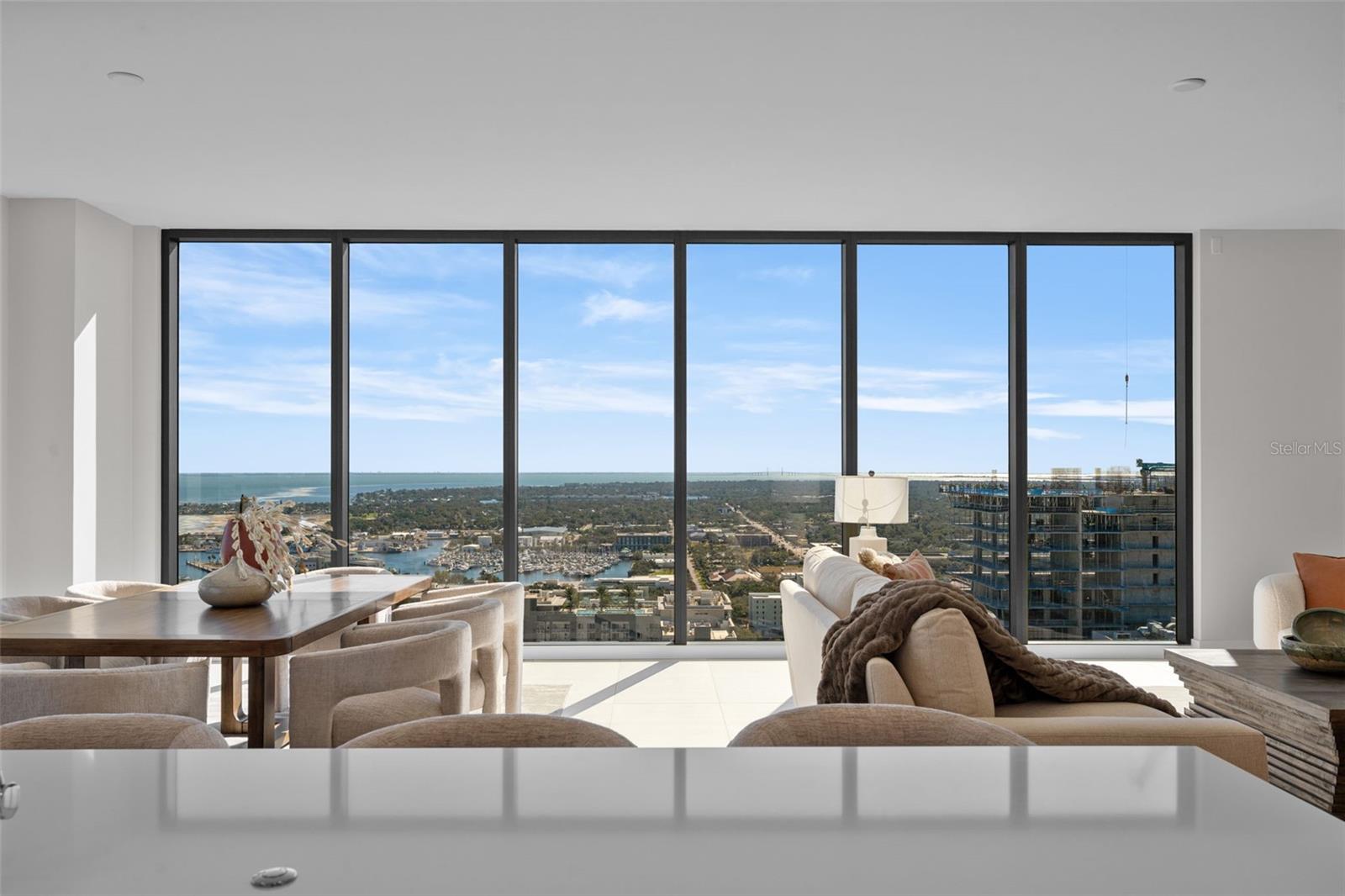 ART HOUSE - Residential