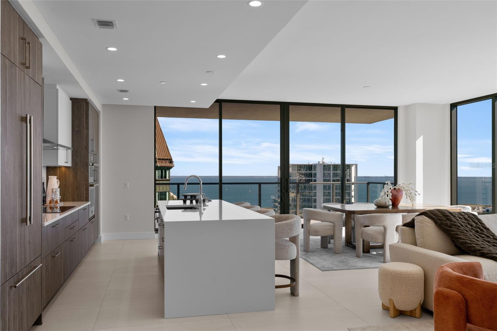 ART HOUSE - Residential