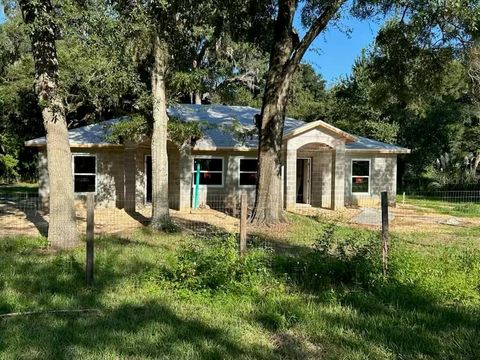Photo of 607 SE 4th Drive #A, Williston, FL 32696 (MLS # OM704611)
