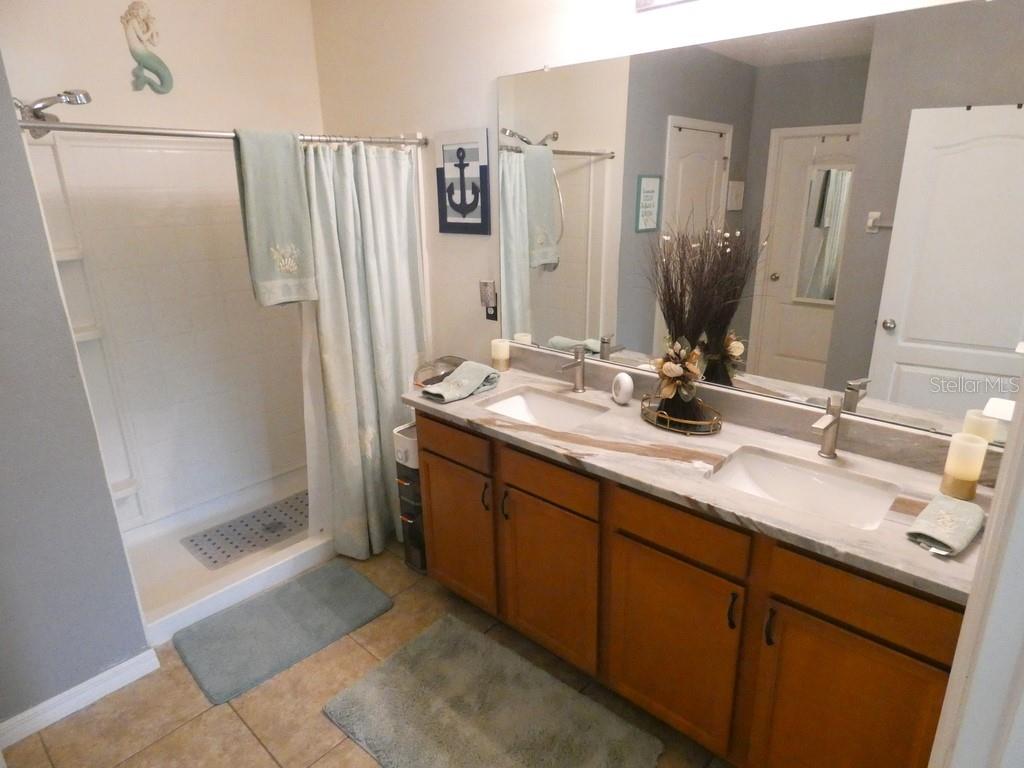 STERLING HILL PH 3 UN 1 REP 2 LOTS 63 & 64 - Residential