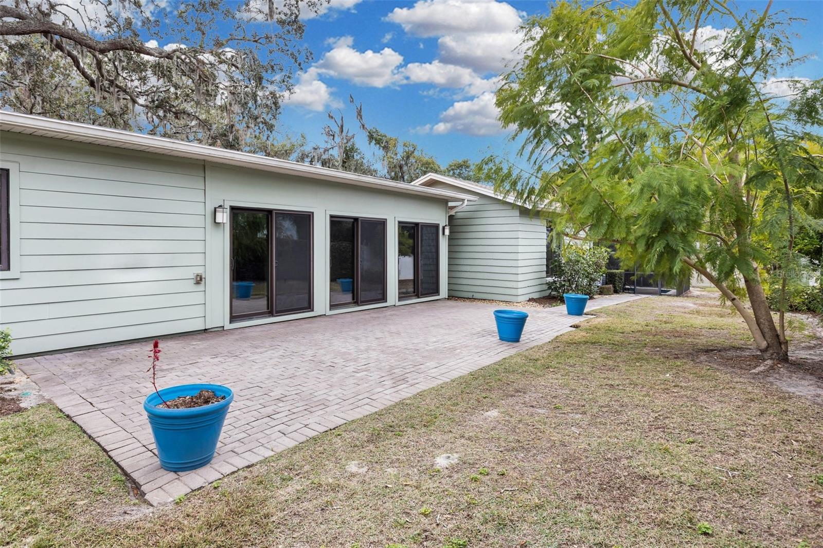 WINDERMERE TOWN - Residential Lease