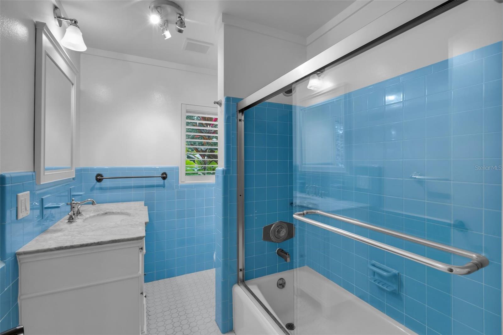 WINDERMERE TOWN - Residential Lease