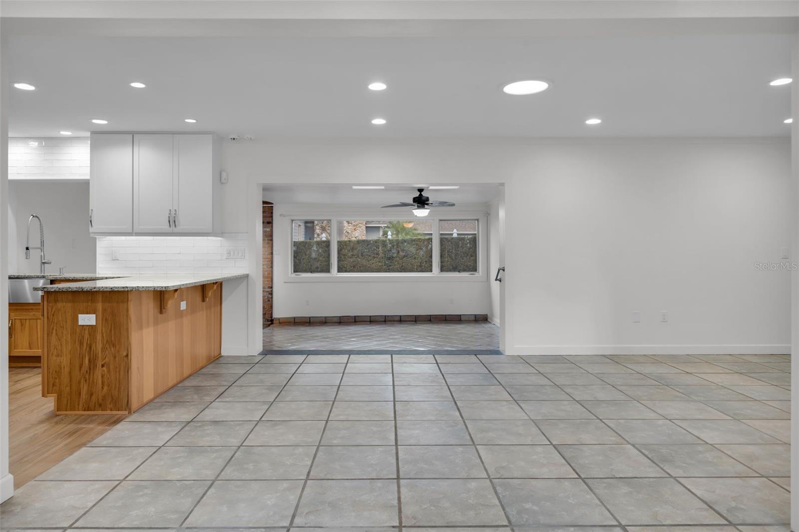 WINDERMERE TOWN - Residential Lease