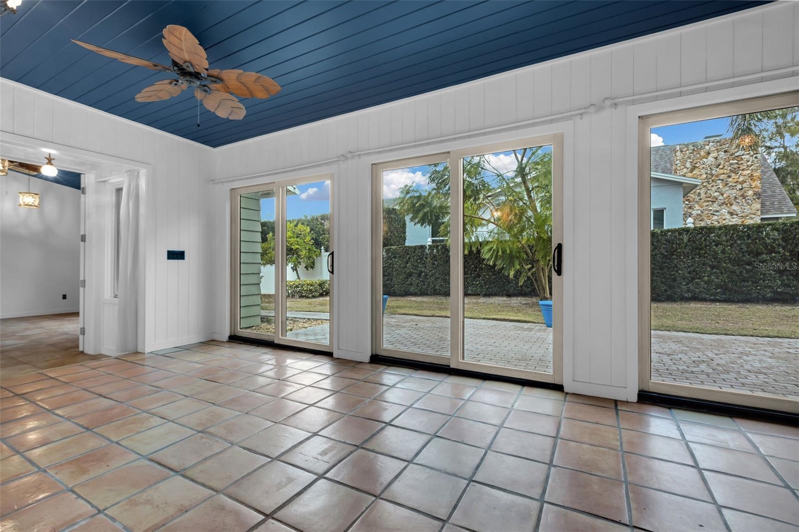 WINDERMERE TOWN - Residential Lease