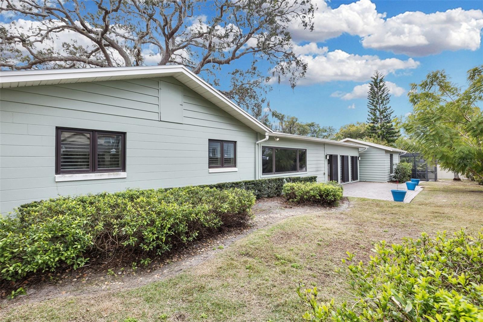 WINDERMERE TOWN - Residential Lease