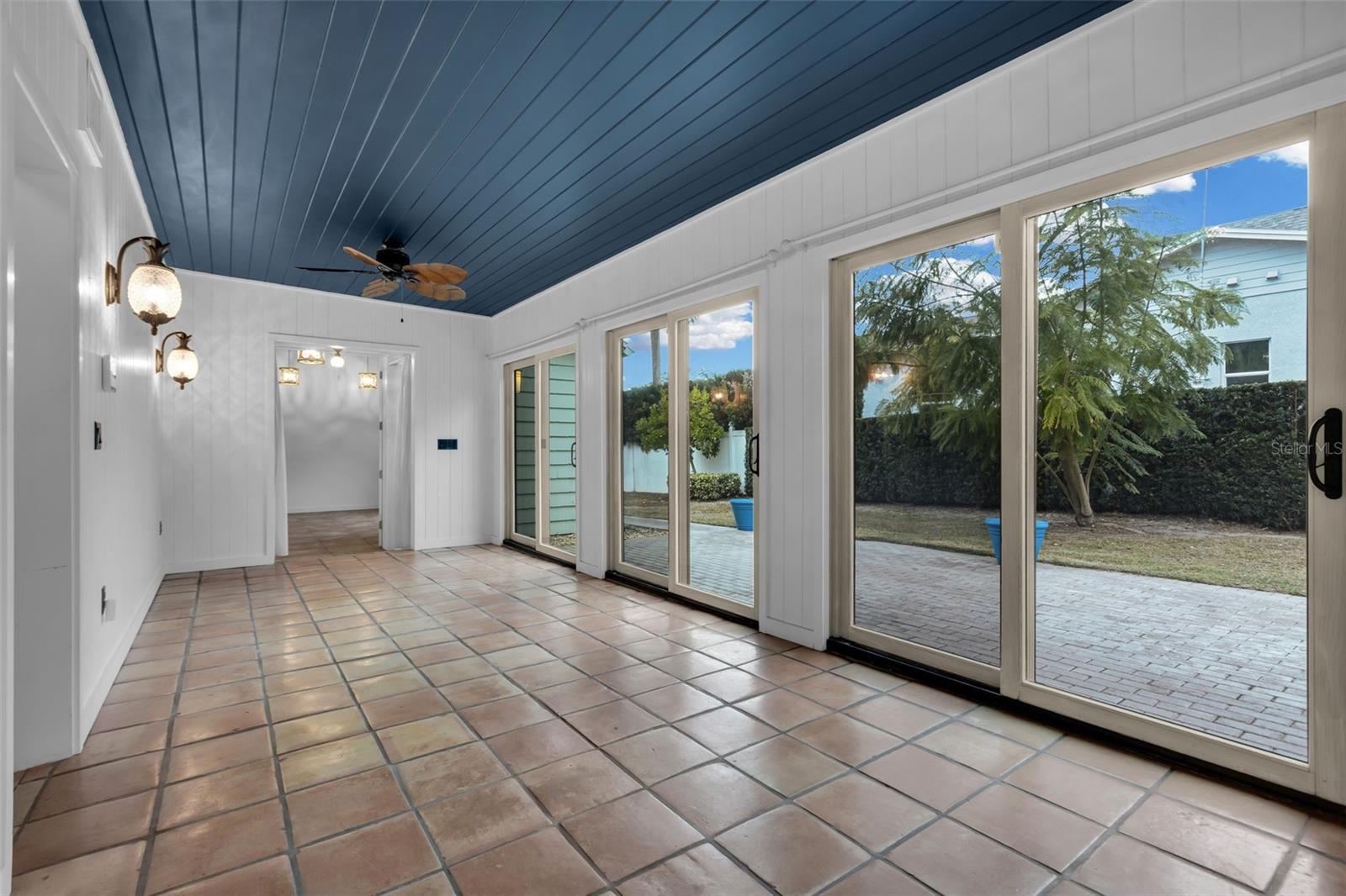 WINDERMERE TOWN - Residential Lease