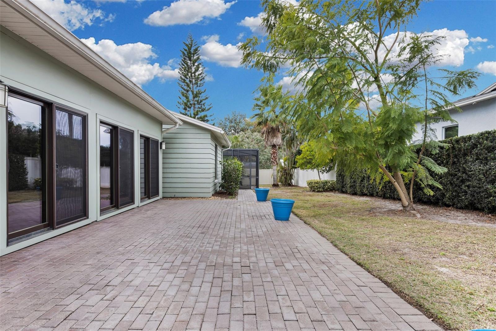 WINDERMERE TOWN - Residential Lease