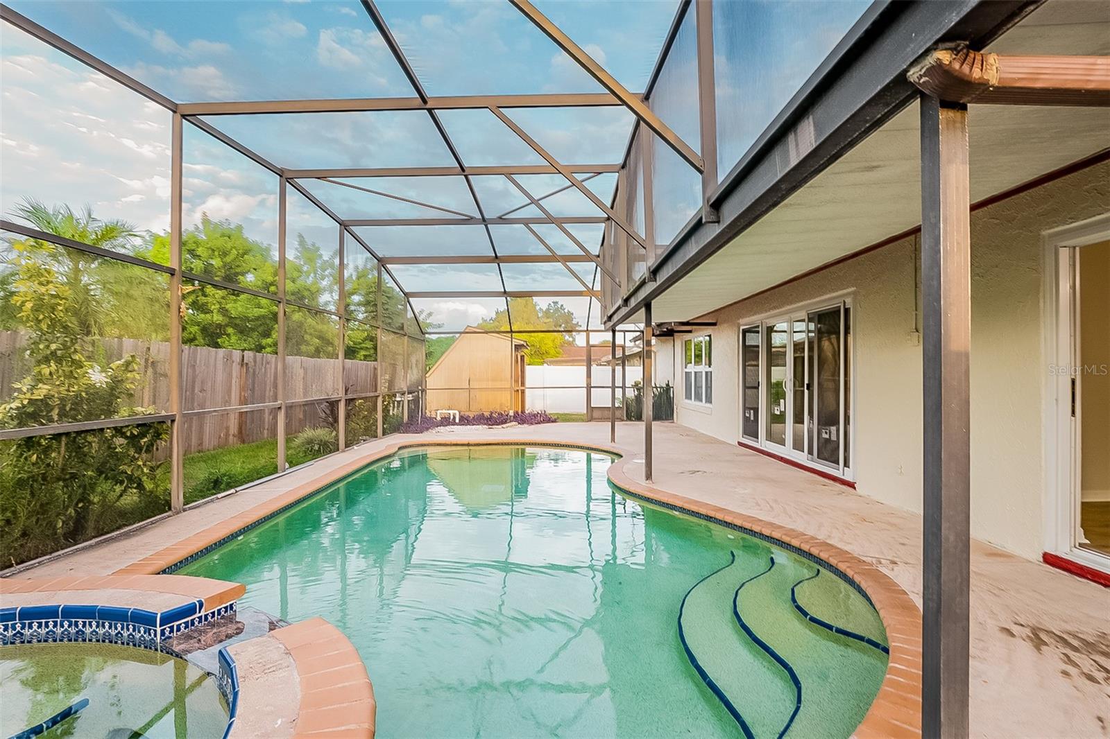 PEPPER MILL SEC 04 - Residential Lease