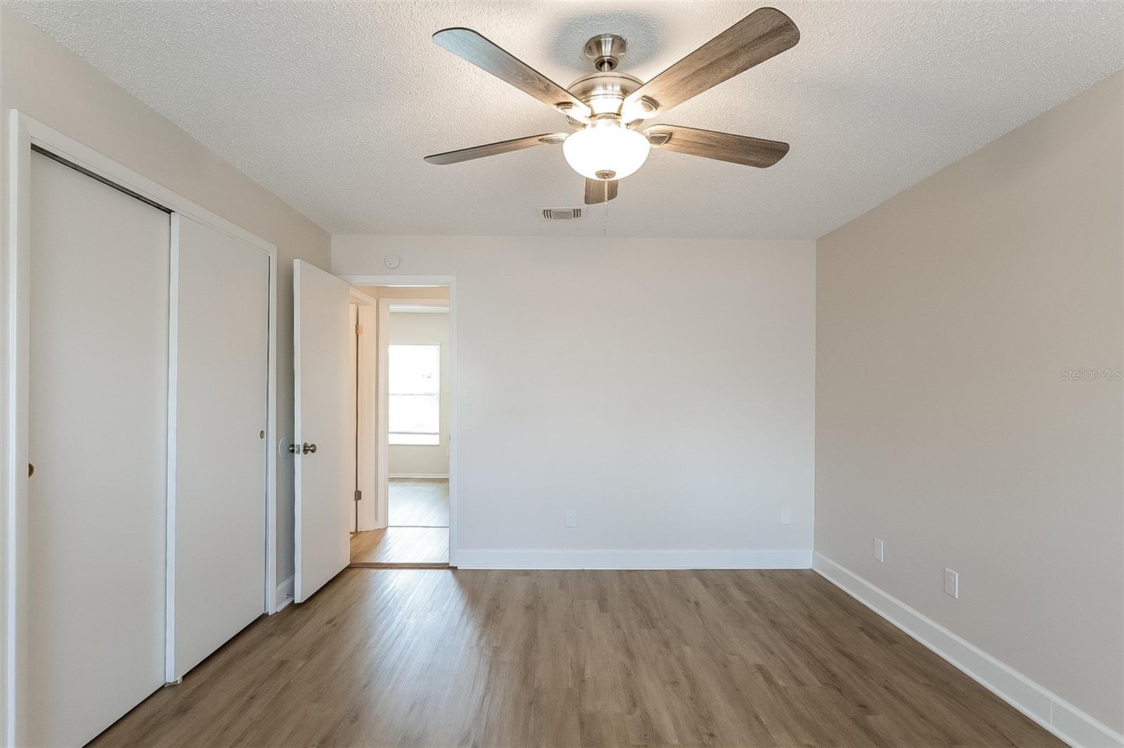 PEPPER MILL SEC 04 - Residential Lease