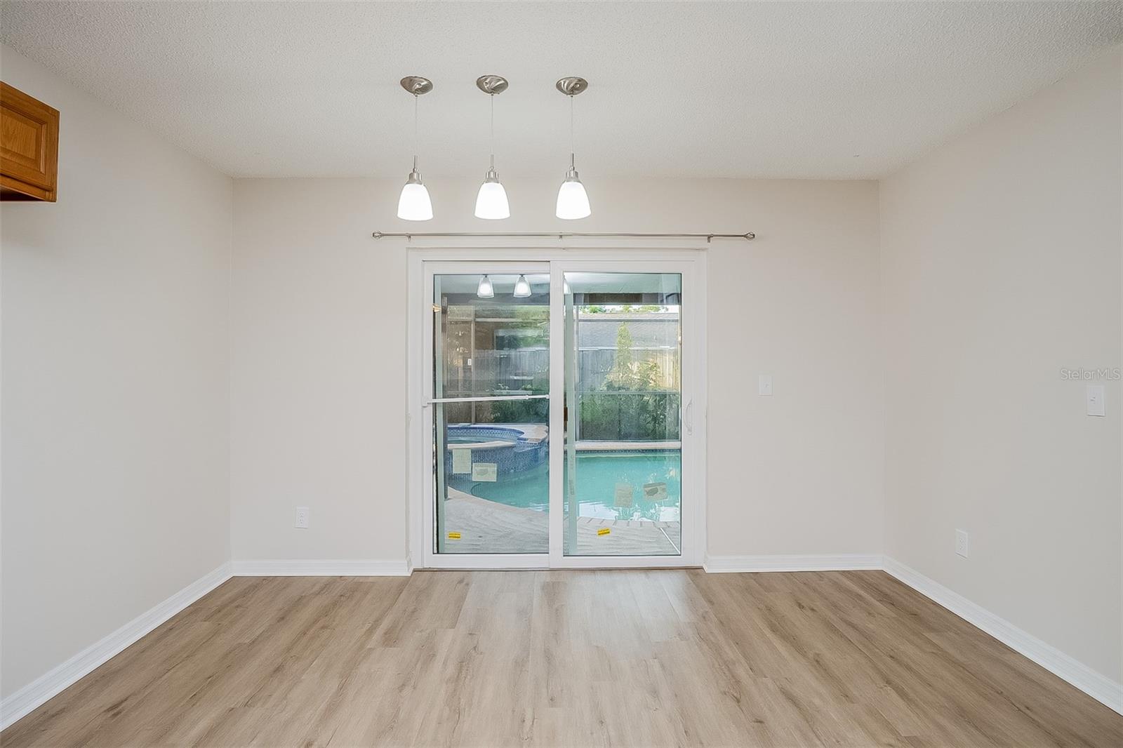 PEPPER MILL SEC 04 - Residential Lease