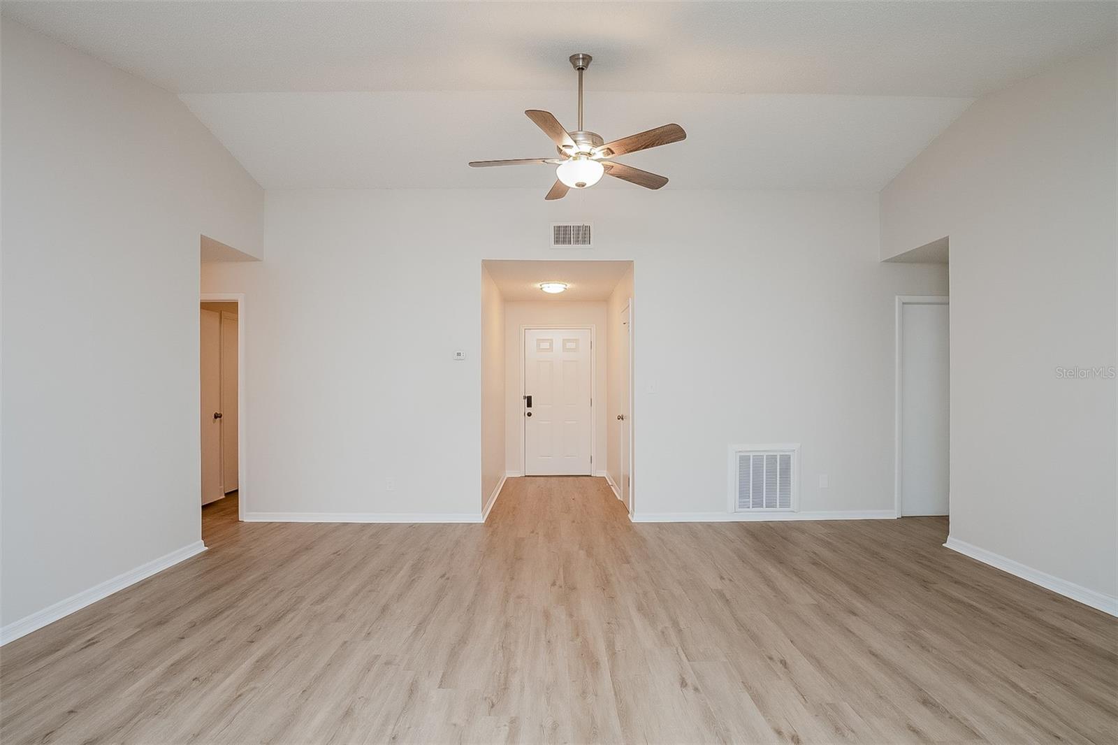 PEPPER MILL SEC 04 - Residential Lease